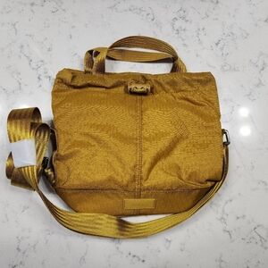 *NEW* Athleta Bucket Bag